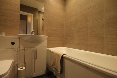 3 bed flat, Gallowgate Apartments, Newcastle Upon Tyne, Newcastle, NE14SG - Image 8